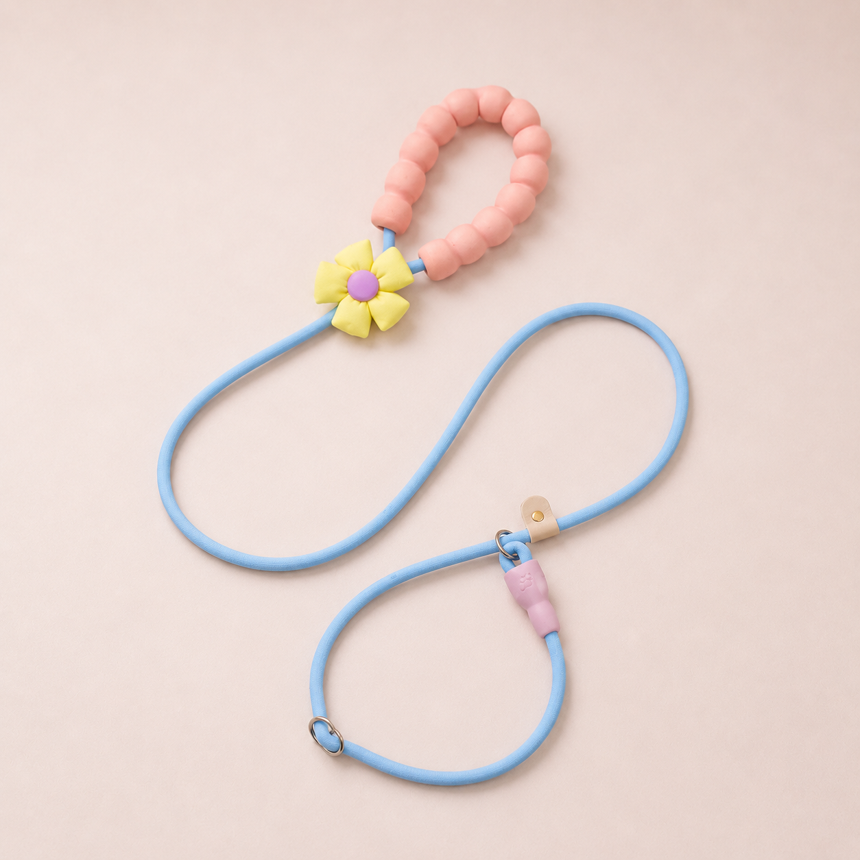 Pet Collars, Leashes & Harnesses