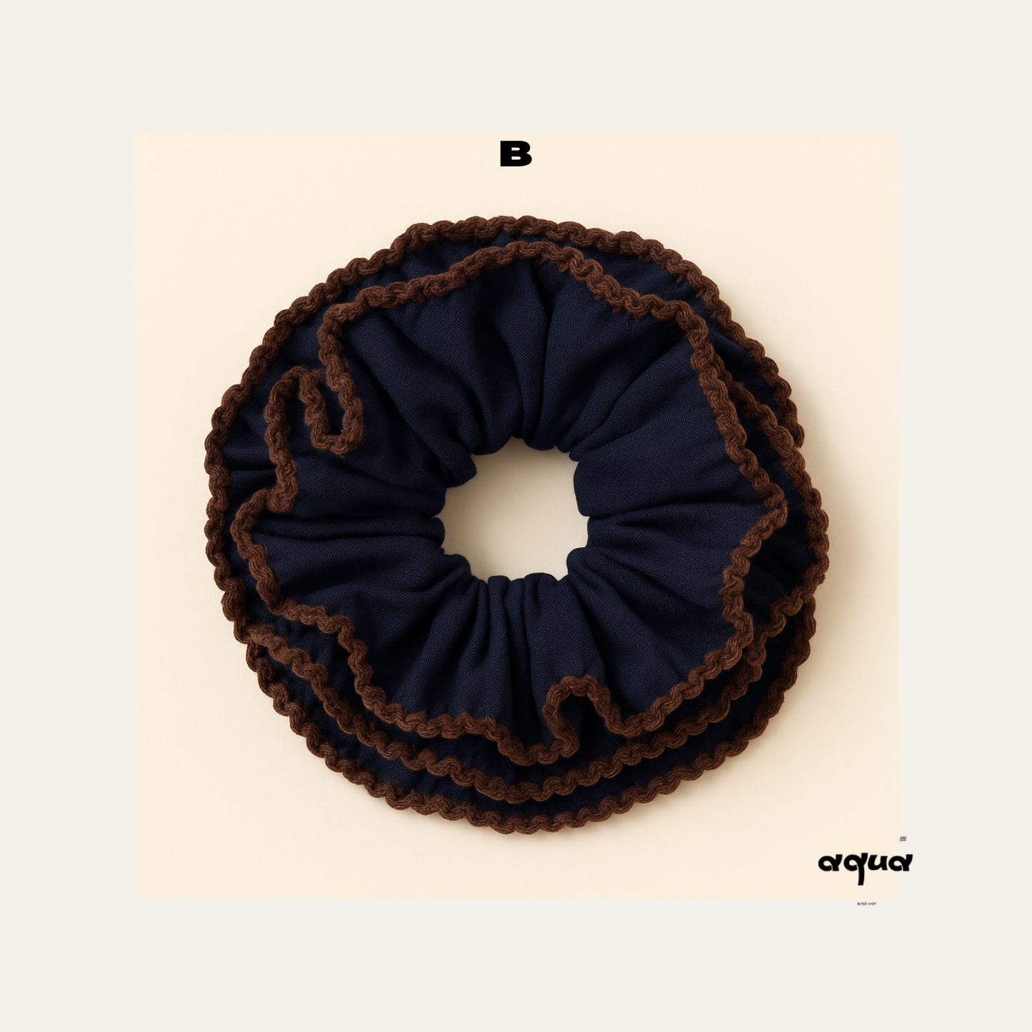 Blanket (Free scrunchie)